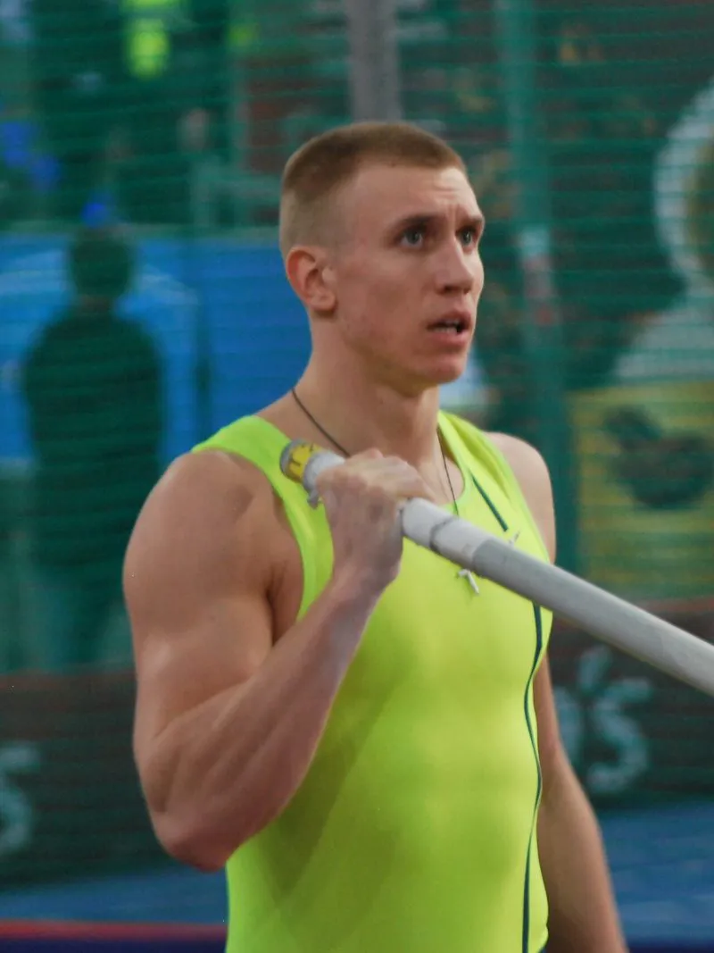 Piotr Lisek, porträtt